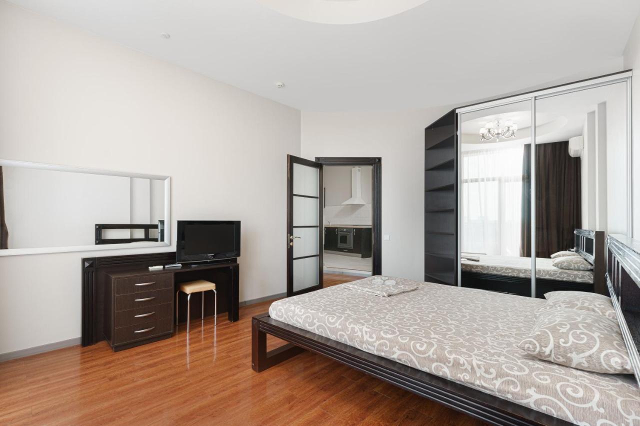 Arcadia Palace 2-Bedrooms Apartment With Terrace Одеса Екстер'єр фото